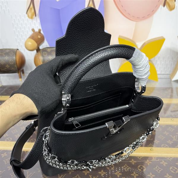 2026120185549430 270